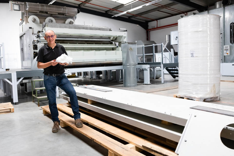 Avec sa nouvelle ligne de production, Hydra transforme 15 tonnes de coton brut par jour. © Serge Nied 