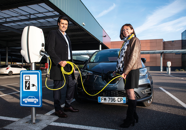 EnergiesDev accompagne les entreprises qui souhaitent installer des bornes de recharge électriques. © Dorothée Parent