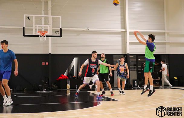 Un espace à la fois sportif et ludique autour  de la pratique du basket © Le Basket Center 