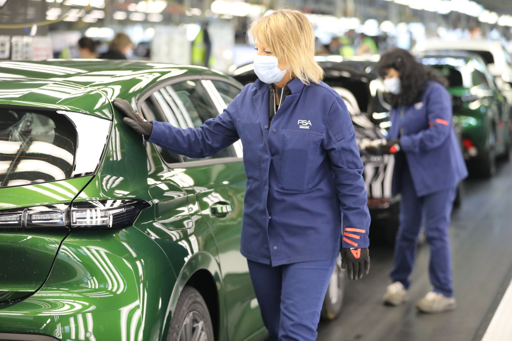 25 % de la production du site de Mulhouse (fabrication des Peugeot 308, 508 et DS 7) est en motorisation hybride. © Voegtlin Vincent